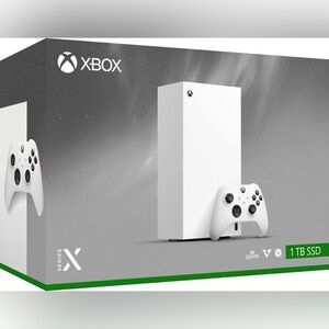 Xbox Series X – 1TB Digital Edition (White)
Xbox Controller – Robot White